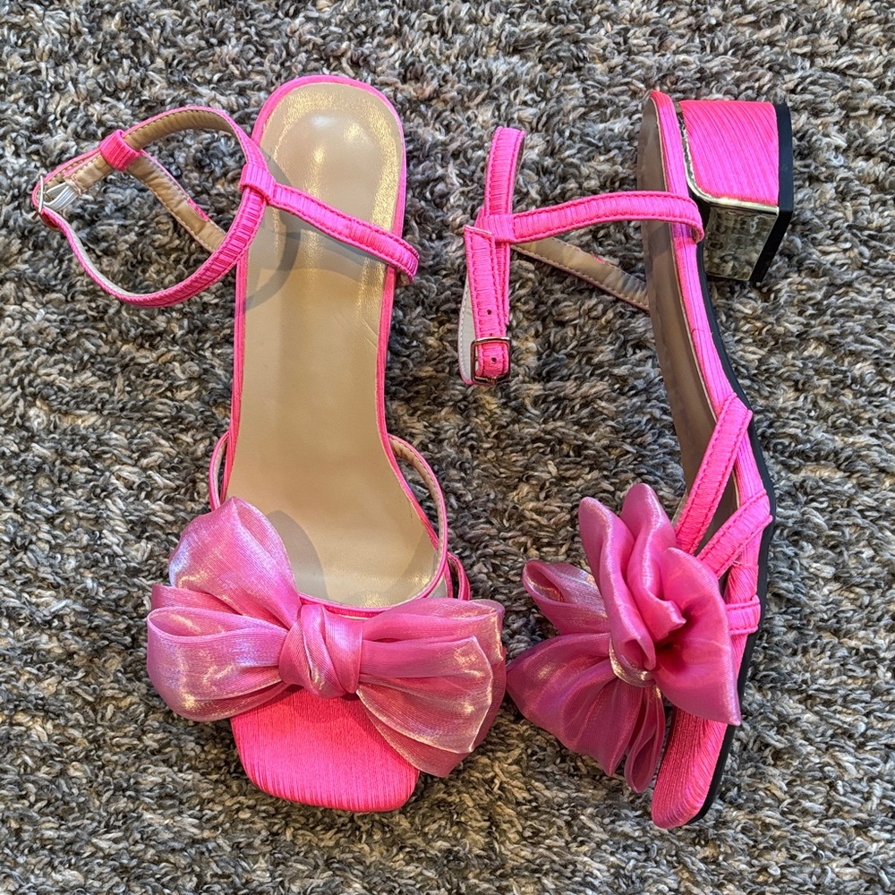 Pink Strappy Heeled Sandals with Bow